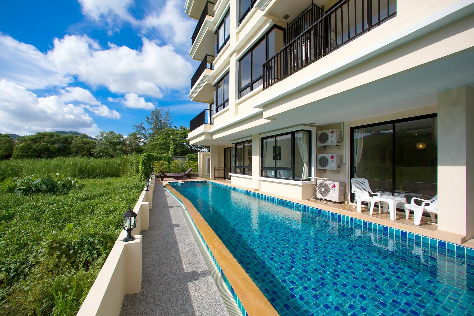 The Lago Apartments Rawai Exteriör bild